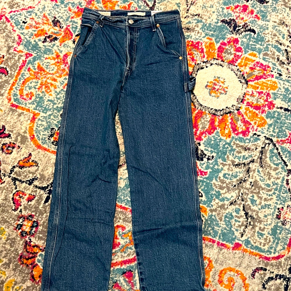 Levi’s size 27 rib cage straight